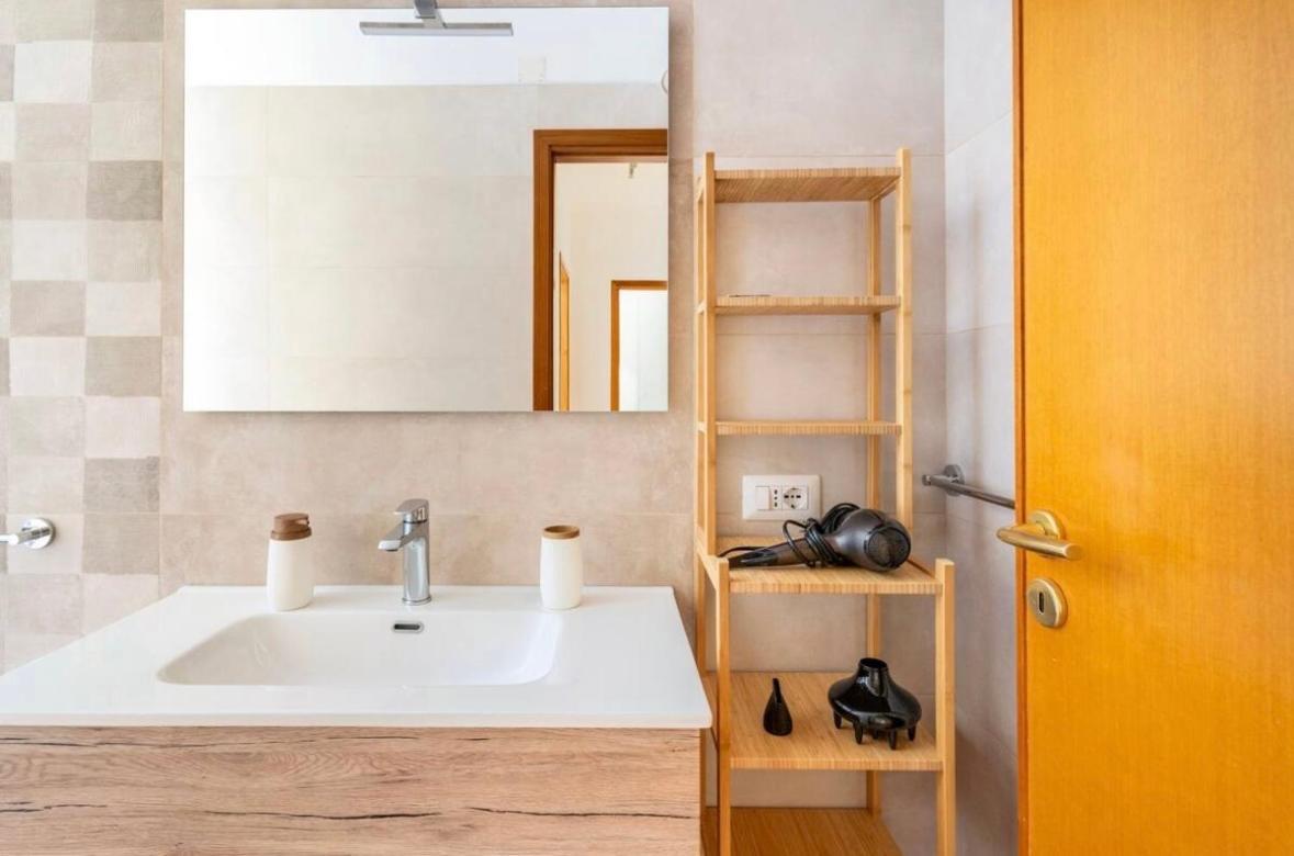 Luluhouse Apartment Чефалу Екстериор снимка